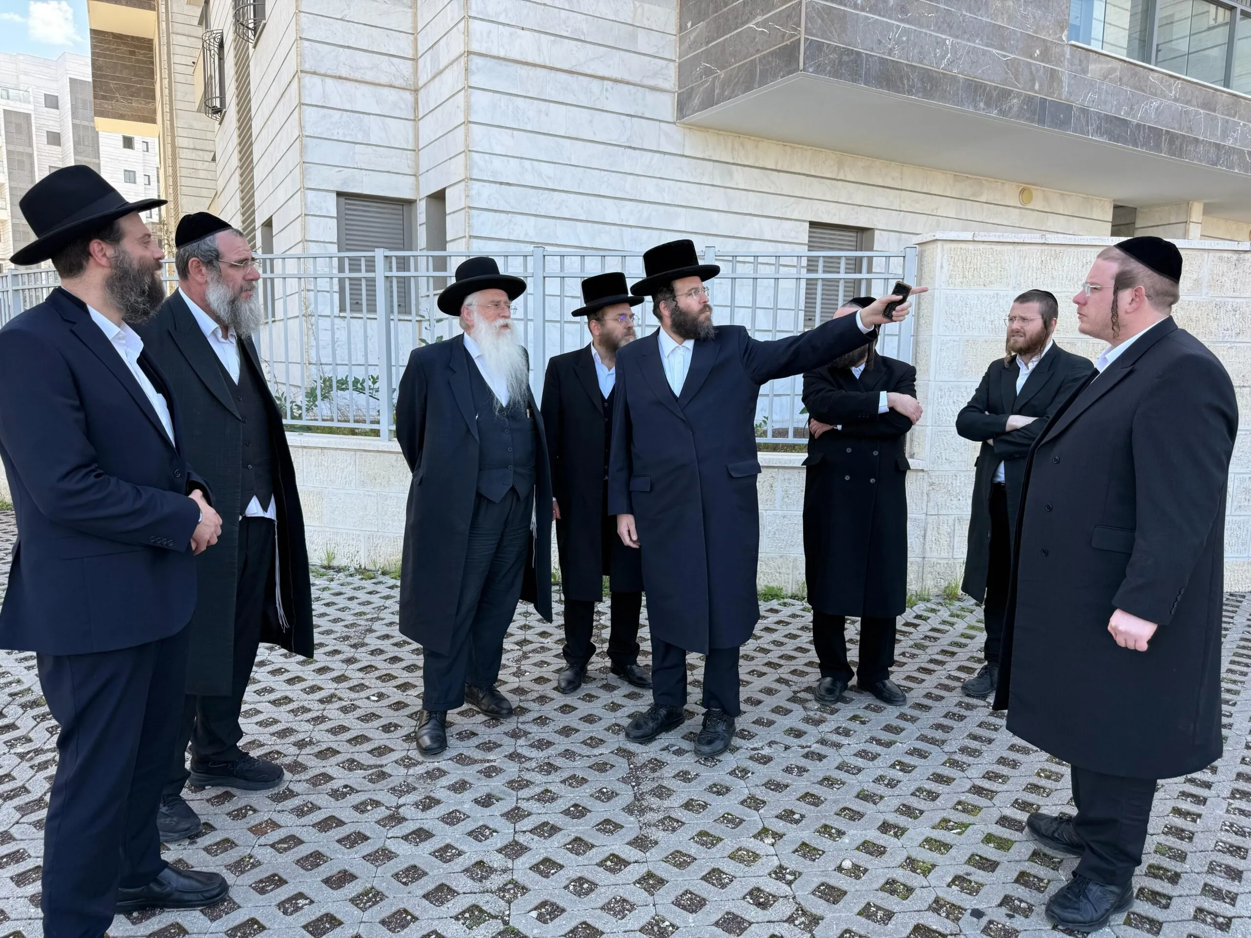 פרוש בביקור בעיר