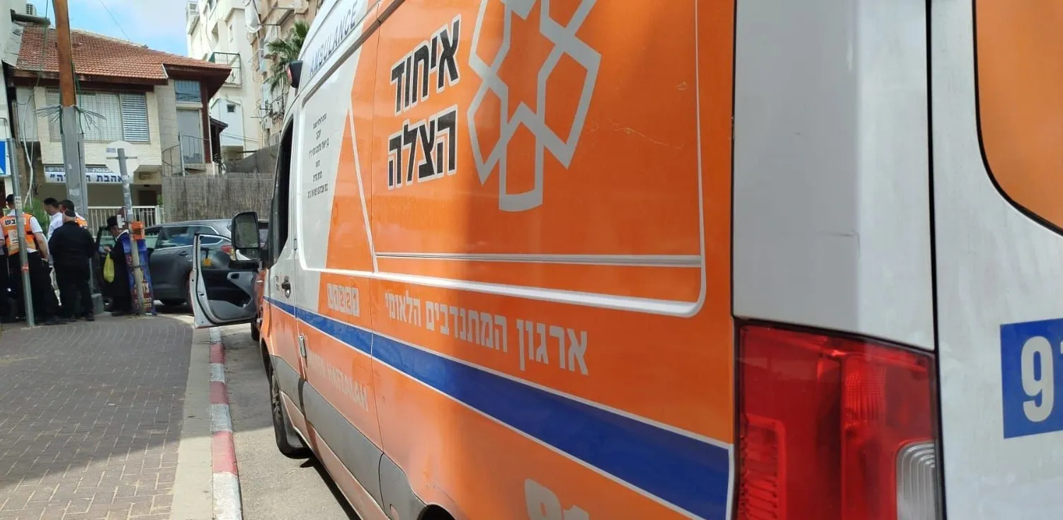 נחנק במהלך הסעודה בבני ברק: פעולות החייאה הצילו את חייו