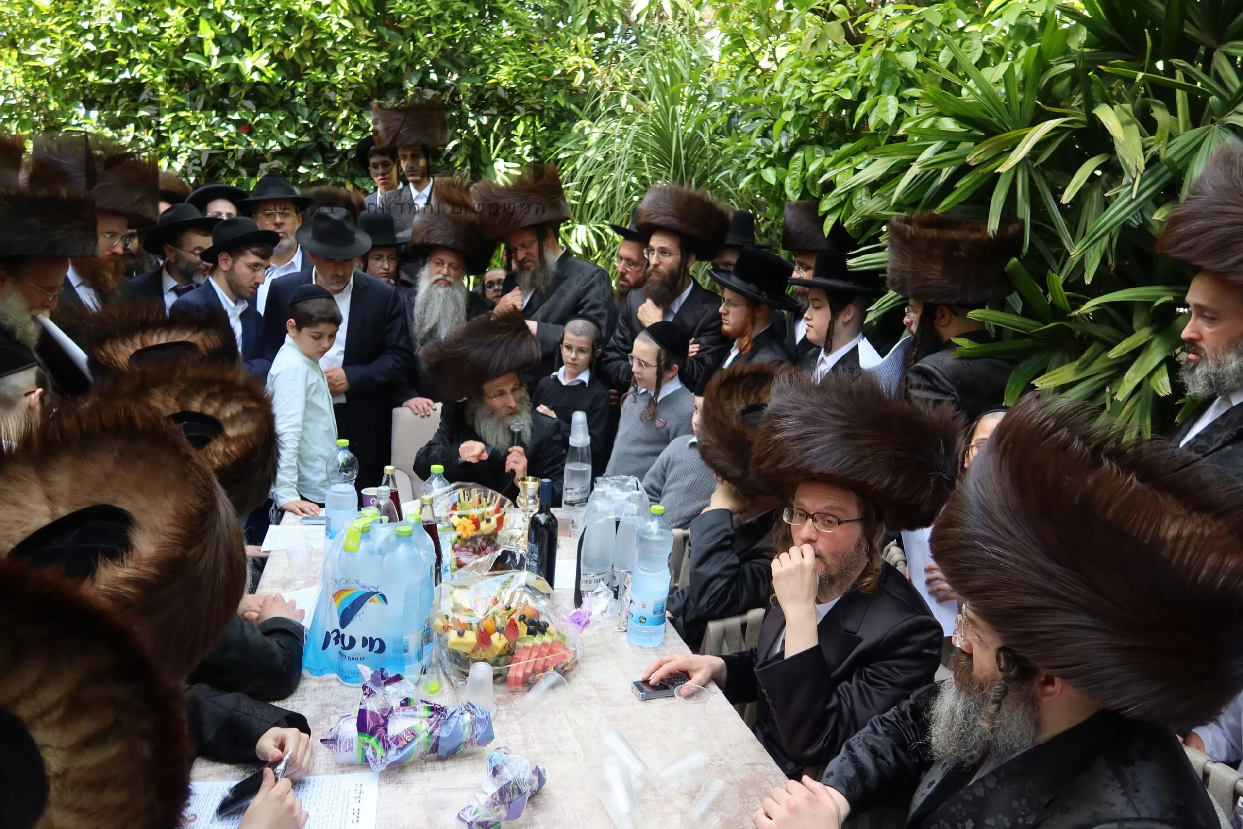 'חַגִּים וּזְמַנִּים לְששון': תיעוד מסכם חג הפסח במחיצת המשפיע הרה