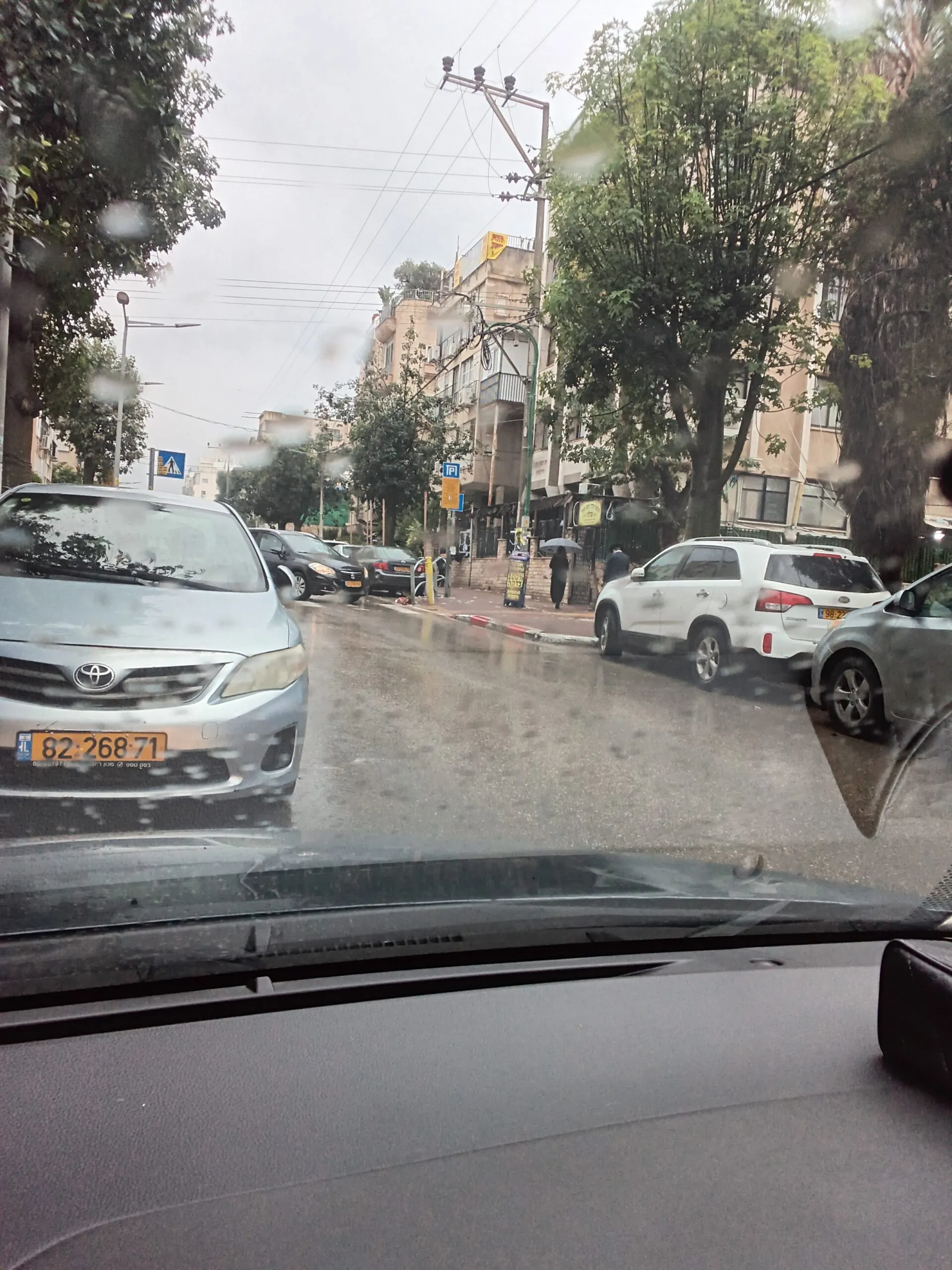 בלא נזקים : גשמים יוסיפו לרדת במשך כל היום