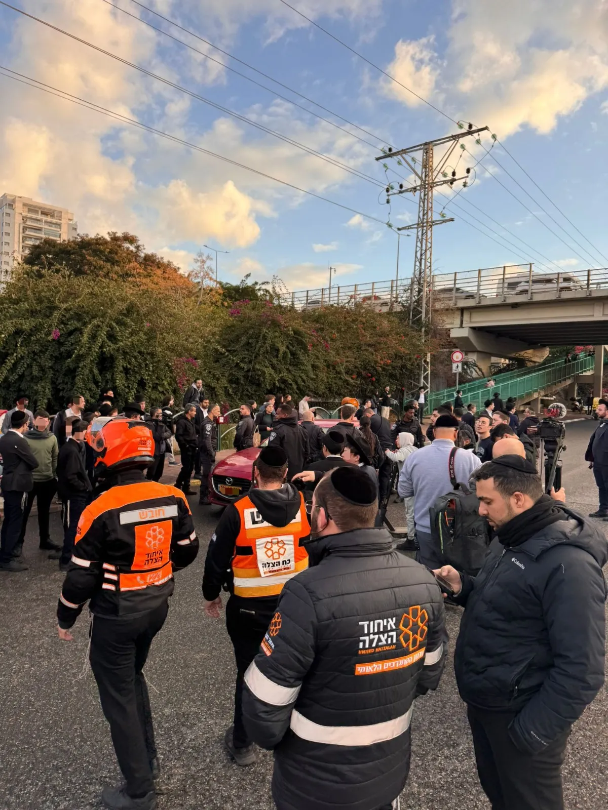 במהלך ההפגנה: רכב דרס בחור - מצבו בינוני