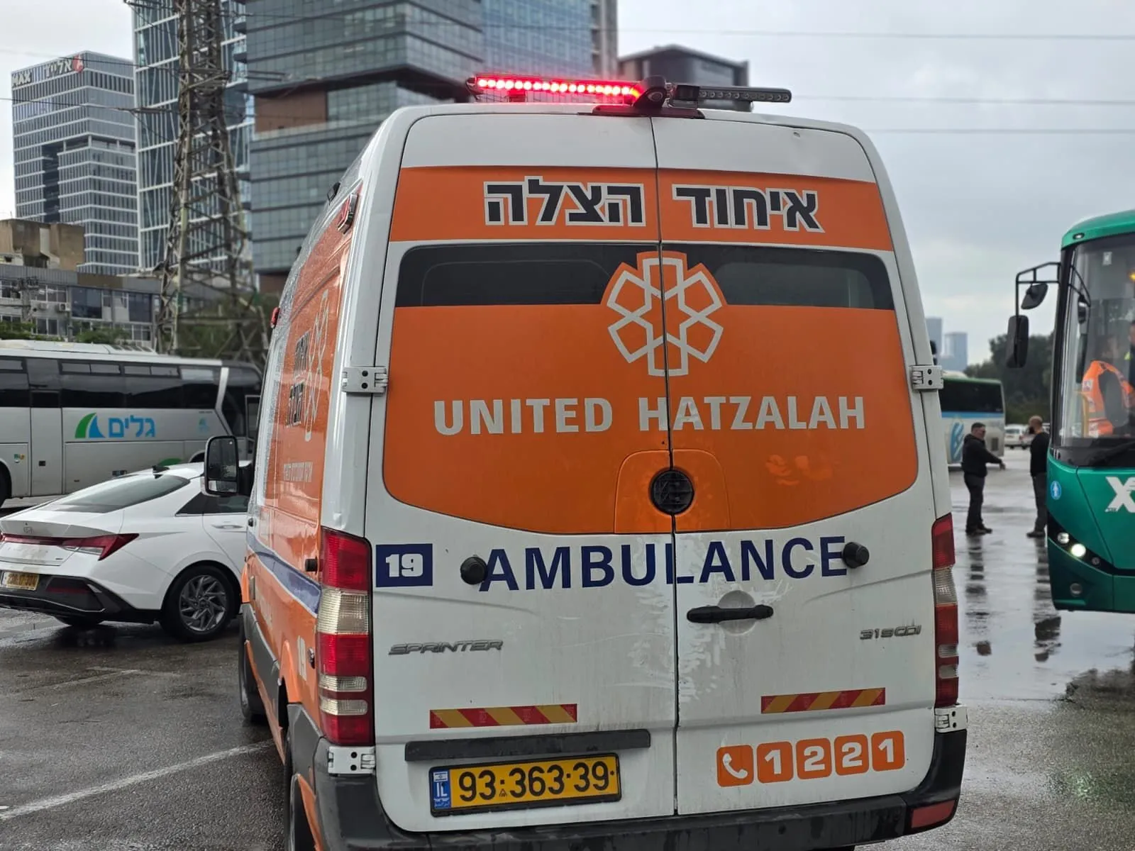 תאונה על ציר ז‘בוטינסקי- אישה נפגעה מרכב