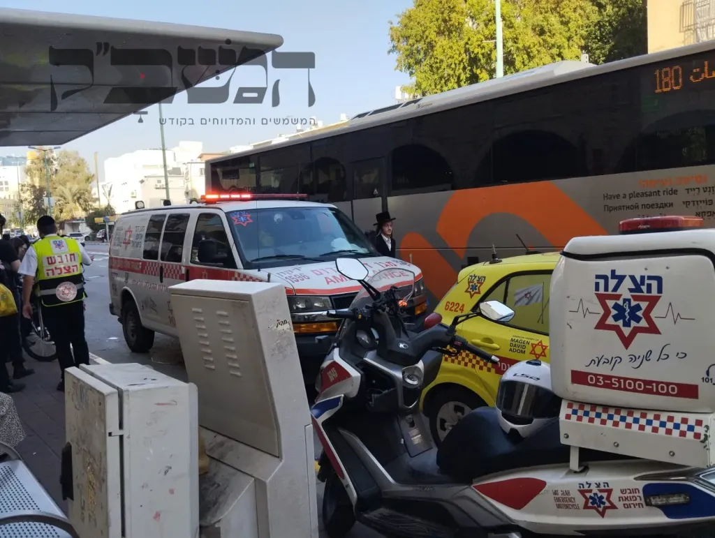 מתנדבי הצלה בזירה