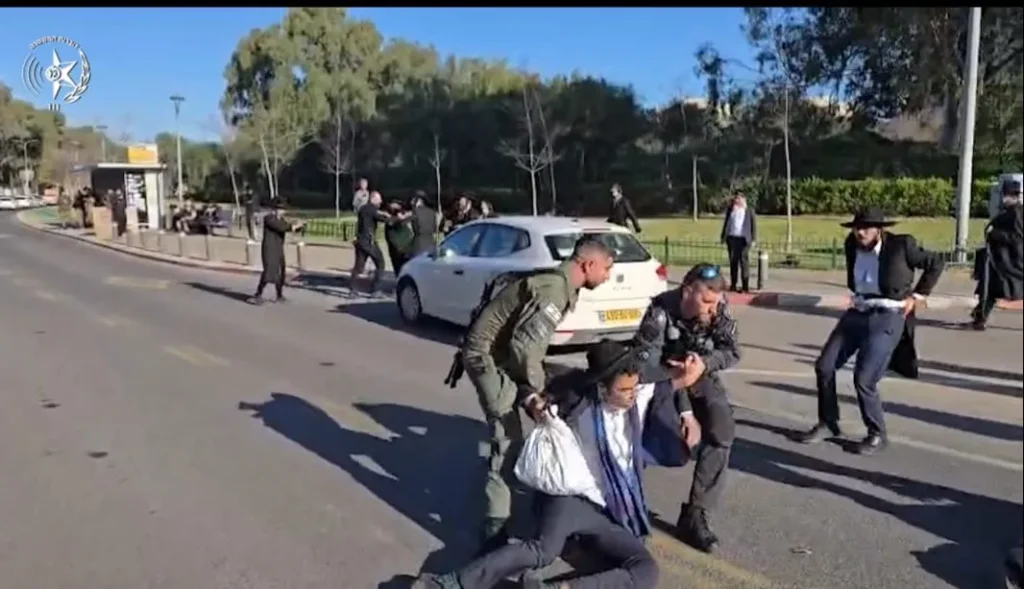 צה"ל מפסיק את מעצרי העריקים החרדים היזומים