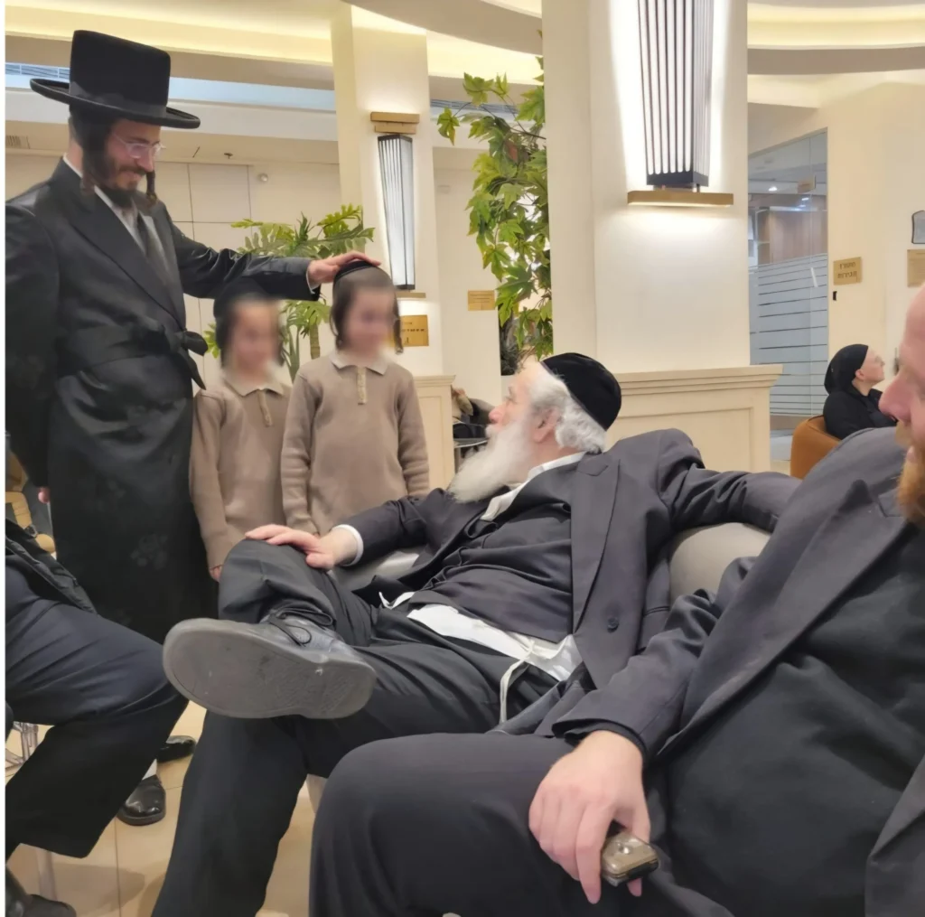 ראש העיר במלון