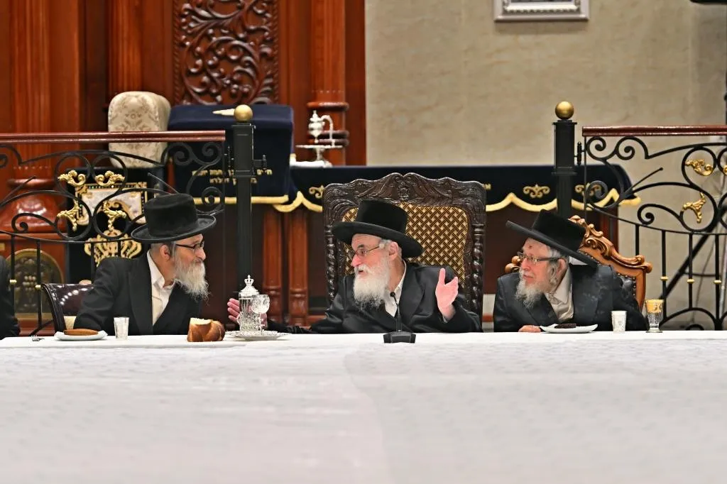 מהמעמד