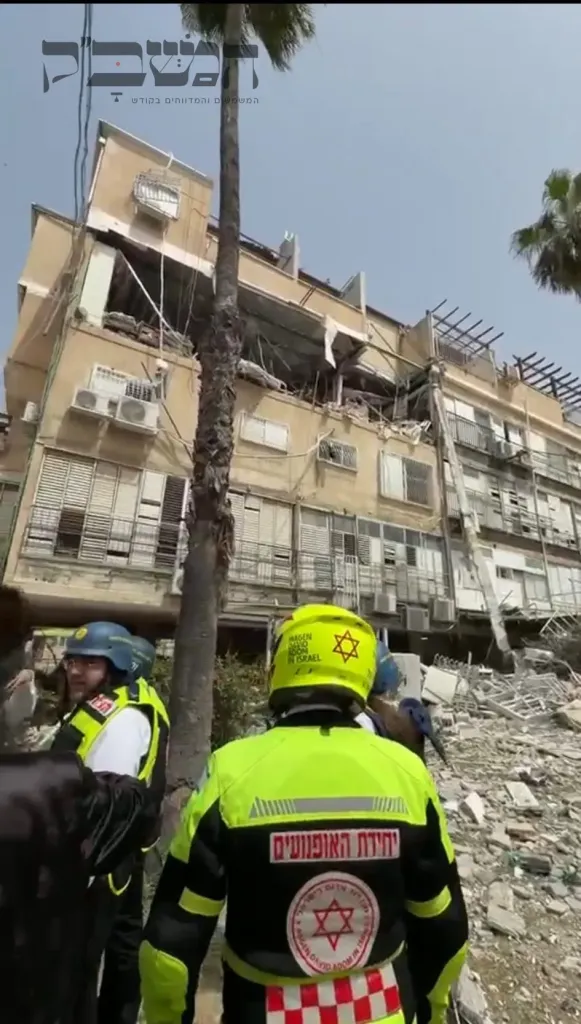 דרמה לילית בבני ברק: נפל טיל אותר בלב שכונת מגורים