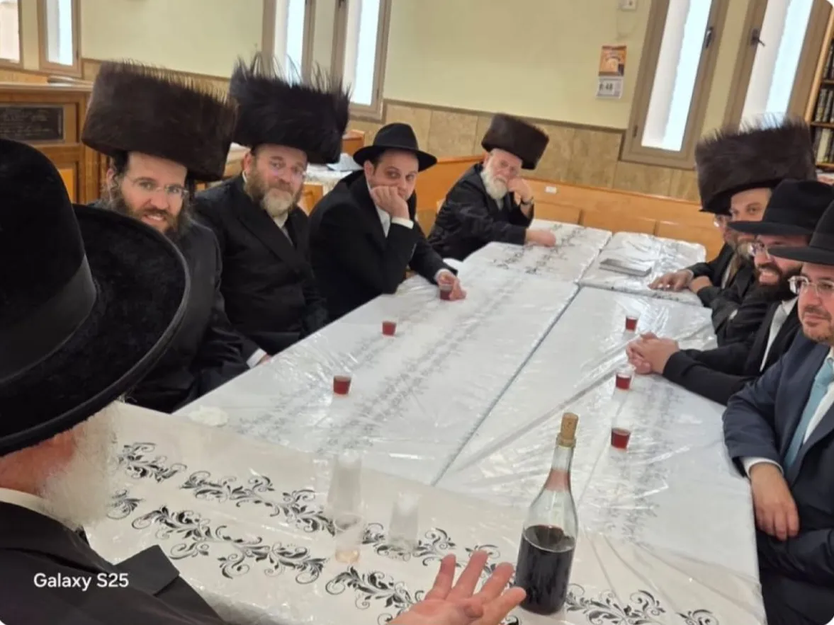 מפגן אחדות: נציגי ש"ס ושלומי אמונים אצל רב העיר