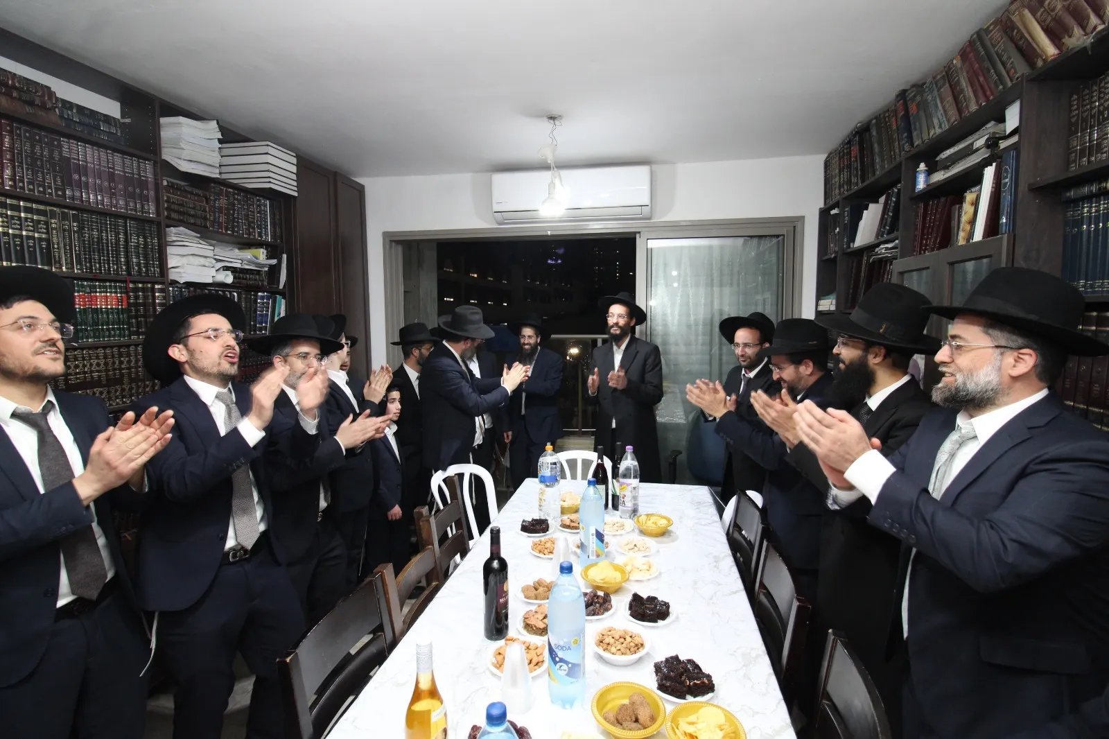 שמחת יו