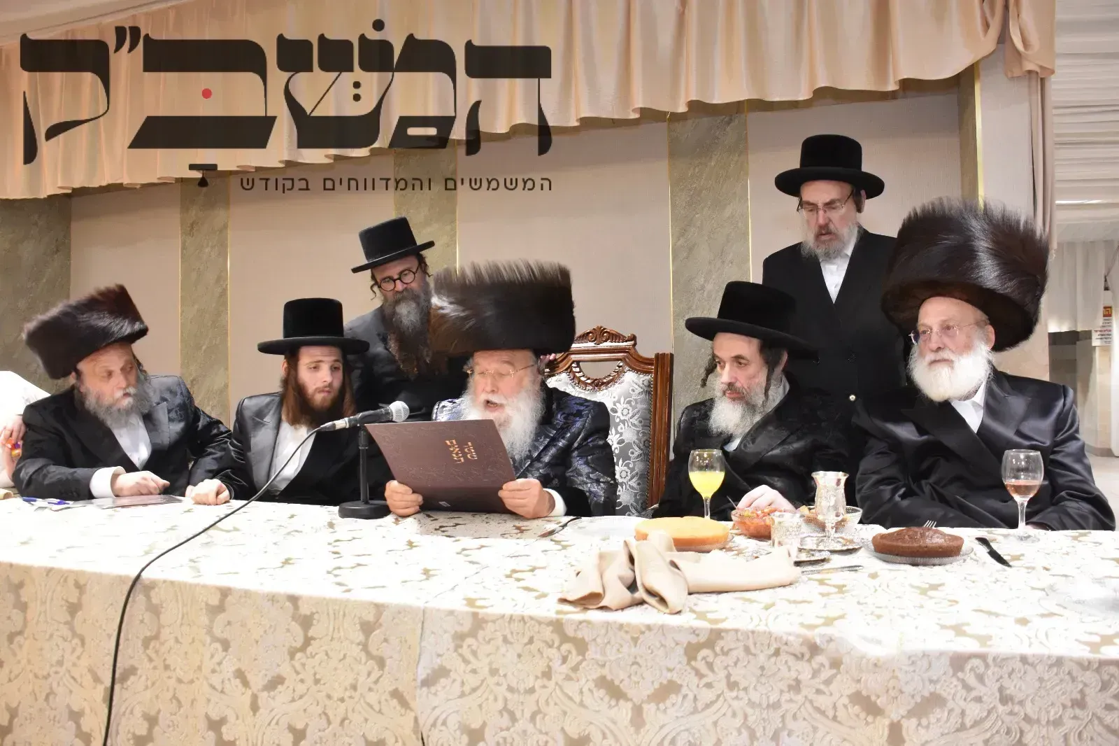 'בְּעִנְבֵי הַגֶּפֶן': שמחת האירוסין לנכד האדמו"ר ממישקולץ עם בת הנגיד רבי בערל דסקל