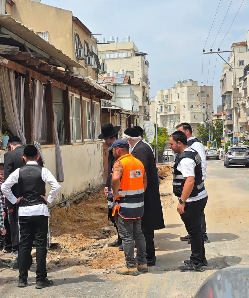 עבודות הפיתוח בשיכון ה': בכירי העירייה בסיור מקצועי בשטח