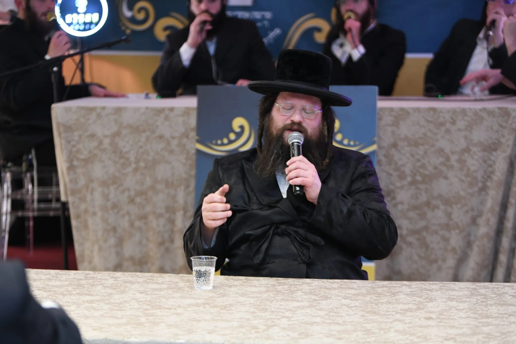 שבת מיוחדת בעלזא