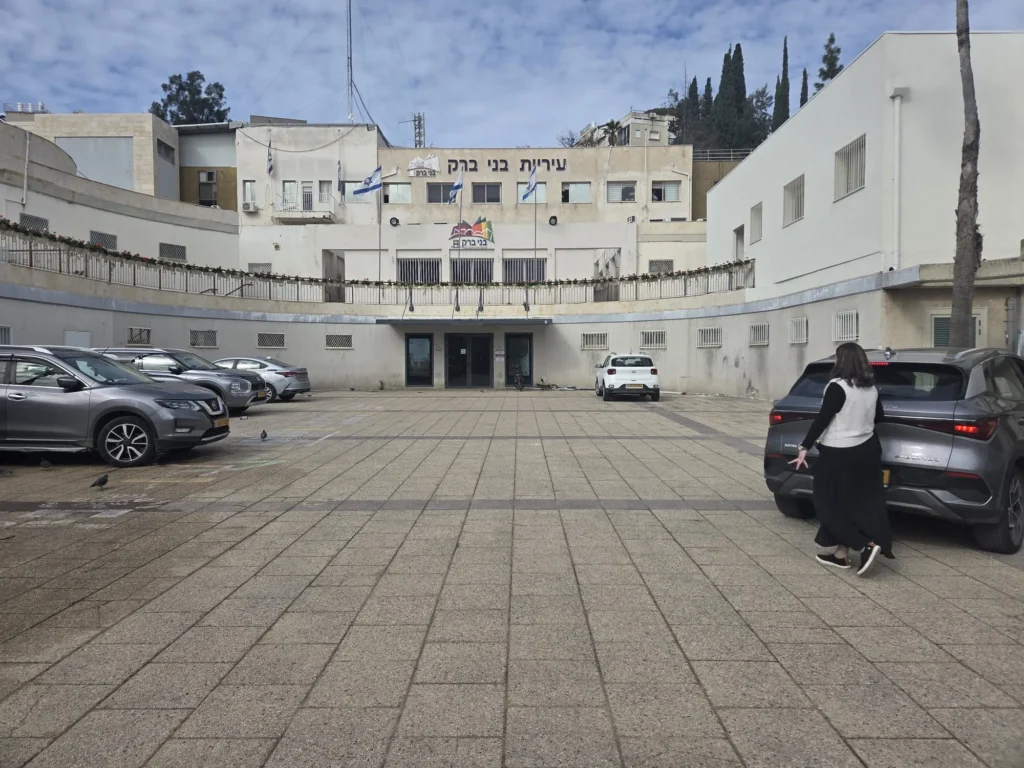 החייל ספג נאצות בבני ברק והתבקש לברך