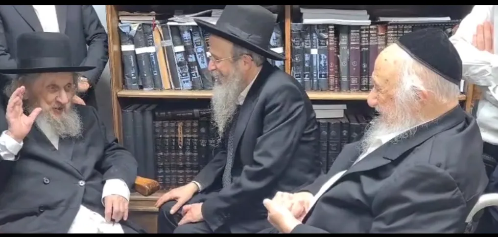 אחרי השיחה בפוניבז': גדולי הדור נועדו והכריעו בסוגיית הגיוס