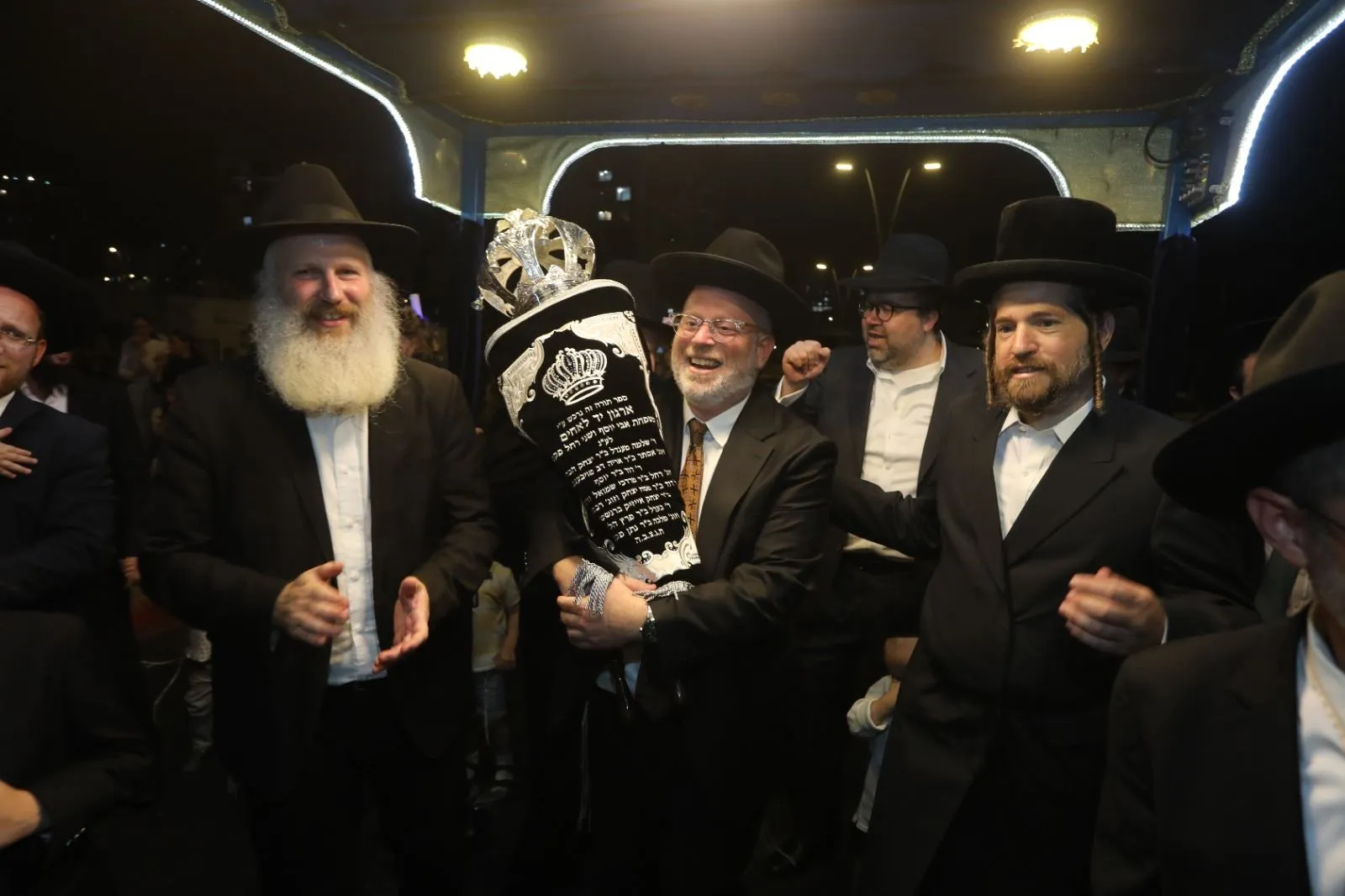 גם תורמים גם מצילים. איך עושים את זה?