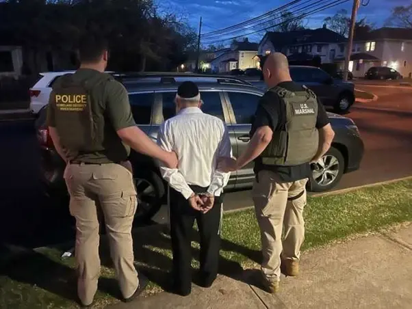 תושב בני ברק החשוד בעבירות חמורות נעצר בלייקווד ויוסגר