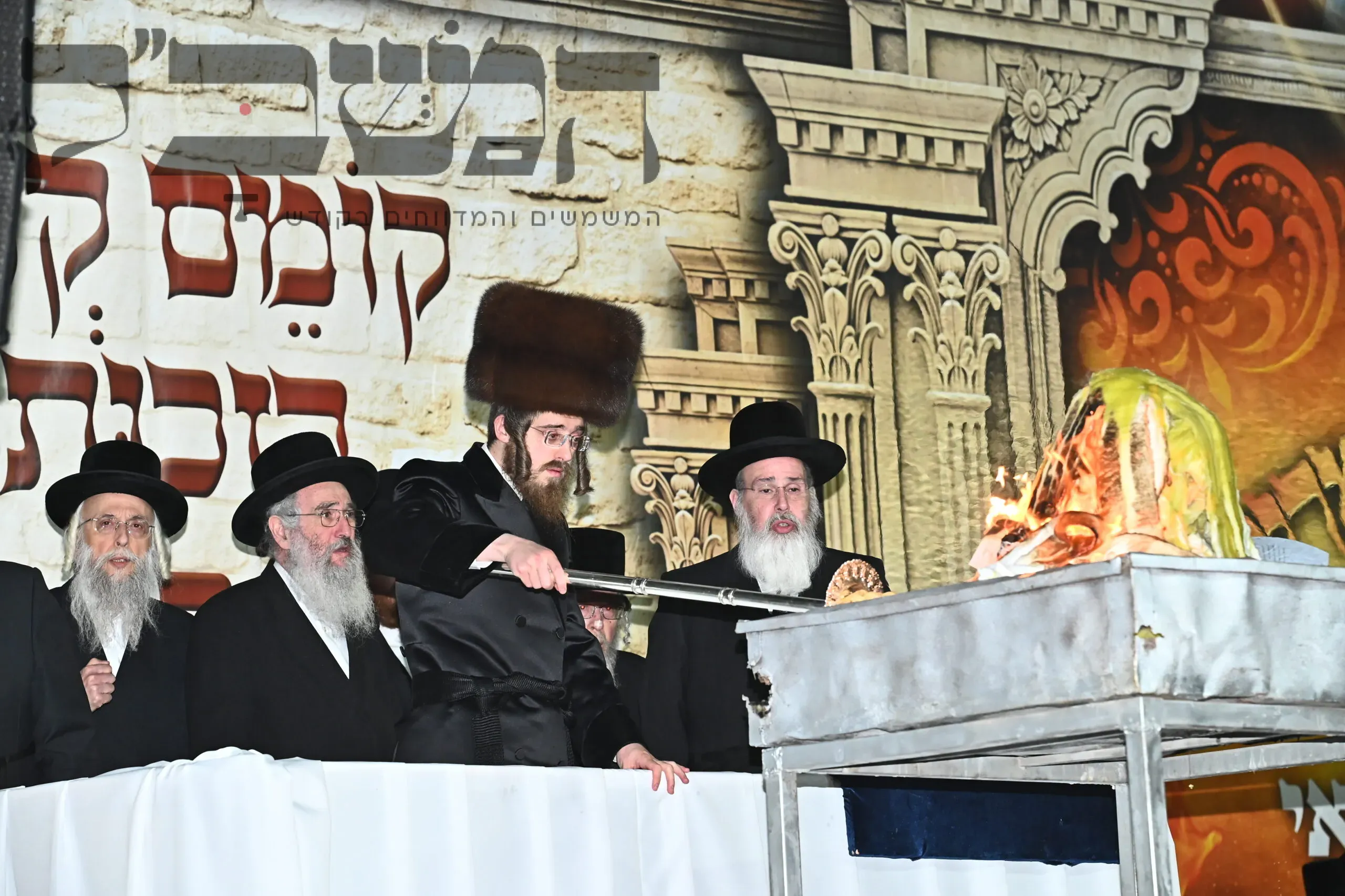 'הוֹד שֶׁבְּהוֹד': מעמד ההדלקה לכבוד רבי שמעון בר יוחאי בחצר הקודש סאדיגורה