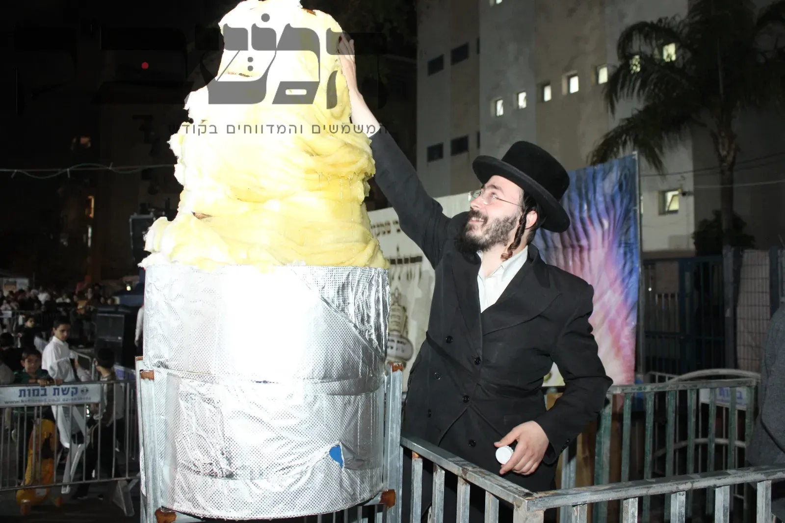 'בְּסוֹד תּוֹרָה הַבָּהִיר': מעמד ההדלקה שע