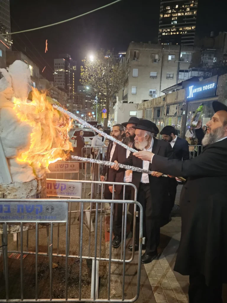 אלפים במעמד ההדלקה של "חמדת שמעון" בראשות הגר"י משדי