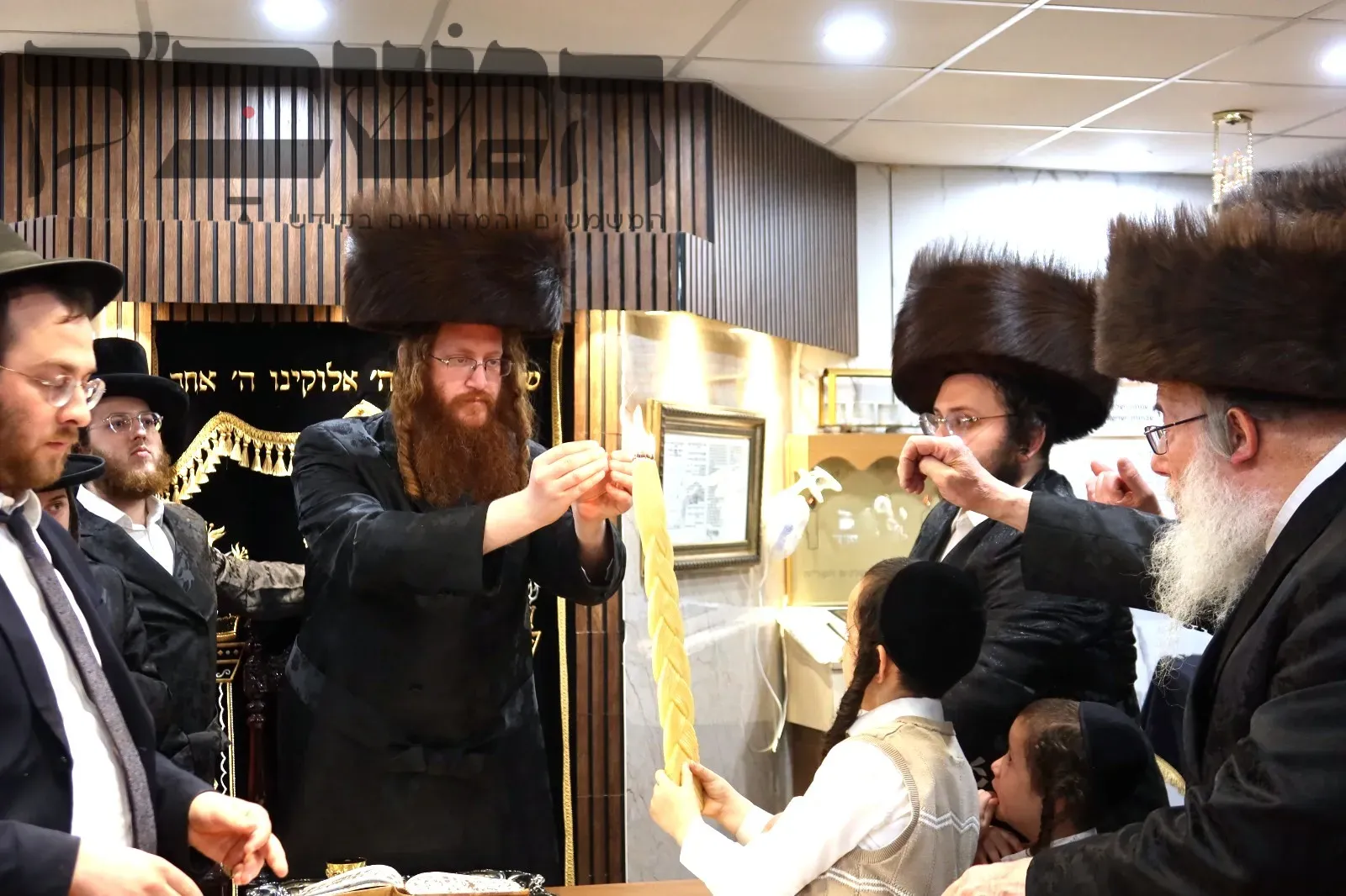 'שַׁבָּת קֹדֶשׁ נַפְשׁוֹת יִשְׂרָאֵל': האדמו"ר מקאליב שבת בקרב חסידיו בבני ברק
