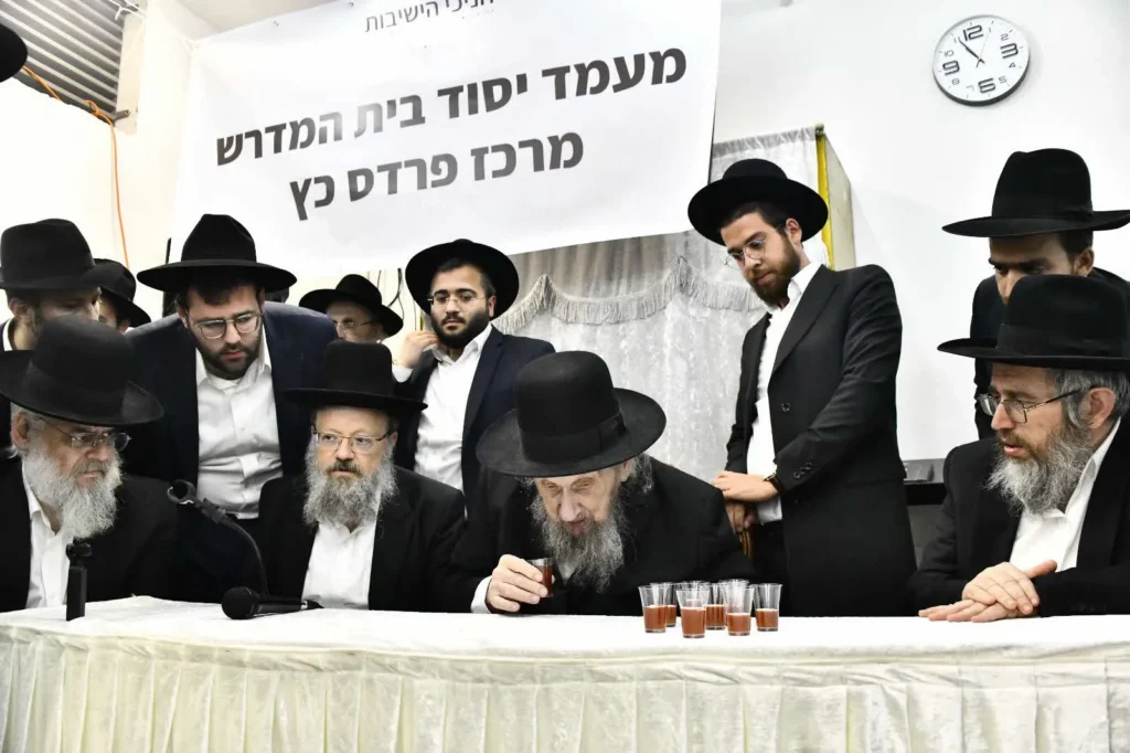 בראשות הגאון הגדול הגר"ד לנדו: קהילה חדשה נחנכה בבני ברק