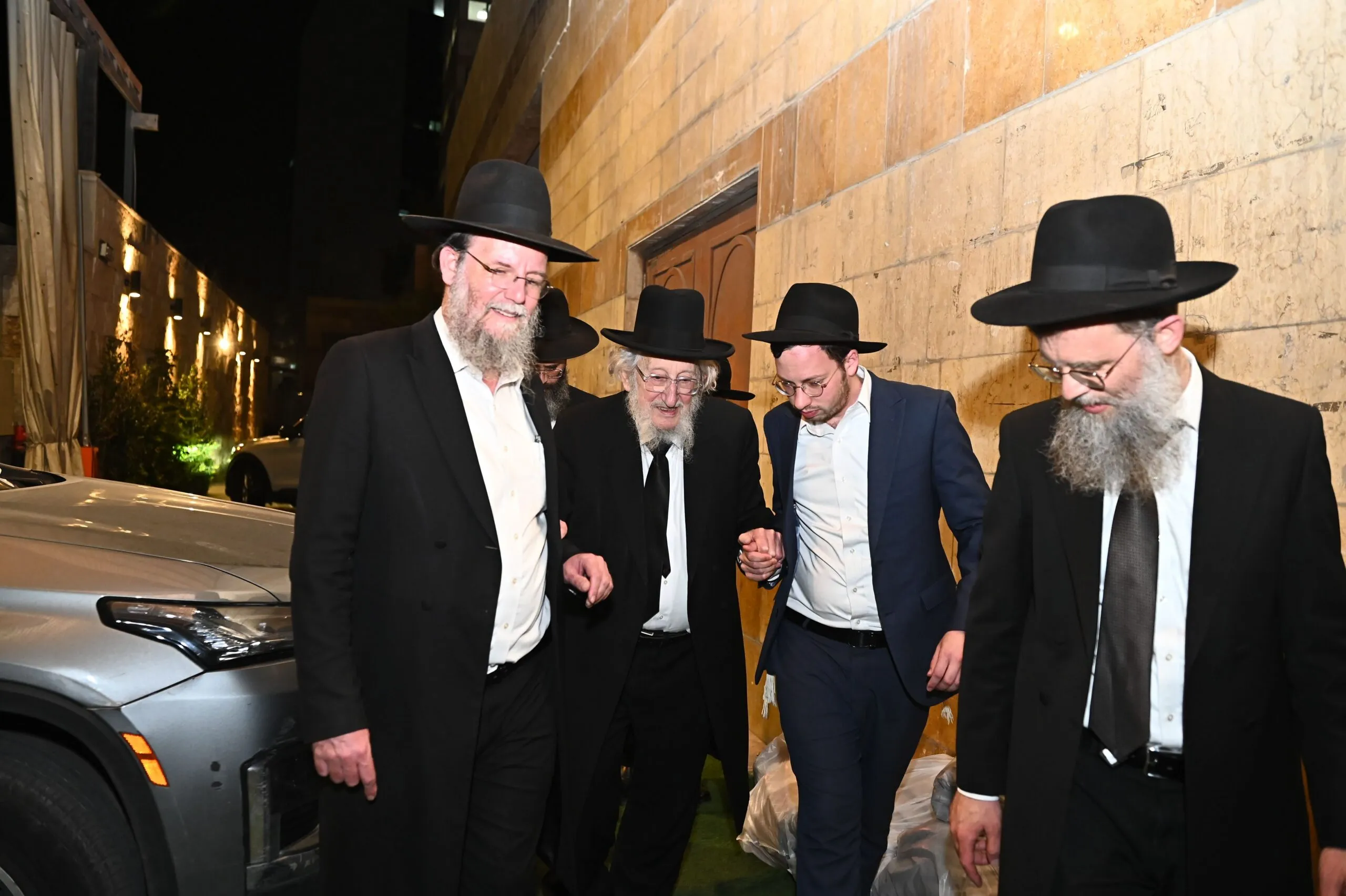 ילדי קרית הרצוג במבחן. 