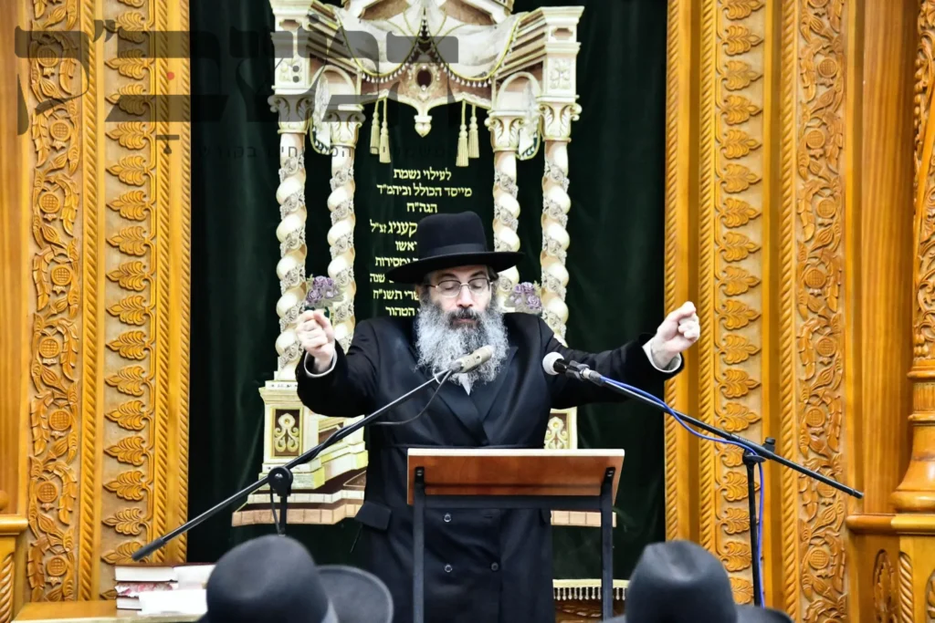 הגה"צ רבי צבי מאיר זילברברג בשיחת הכנה לחג בביהמ"ד ברסלב