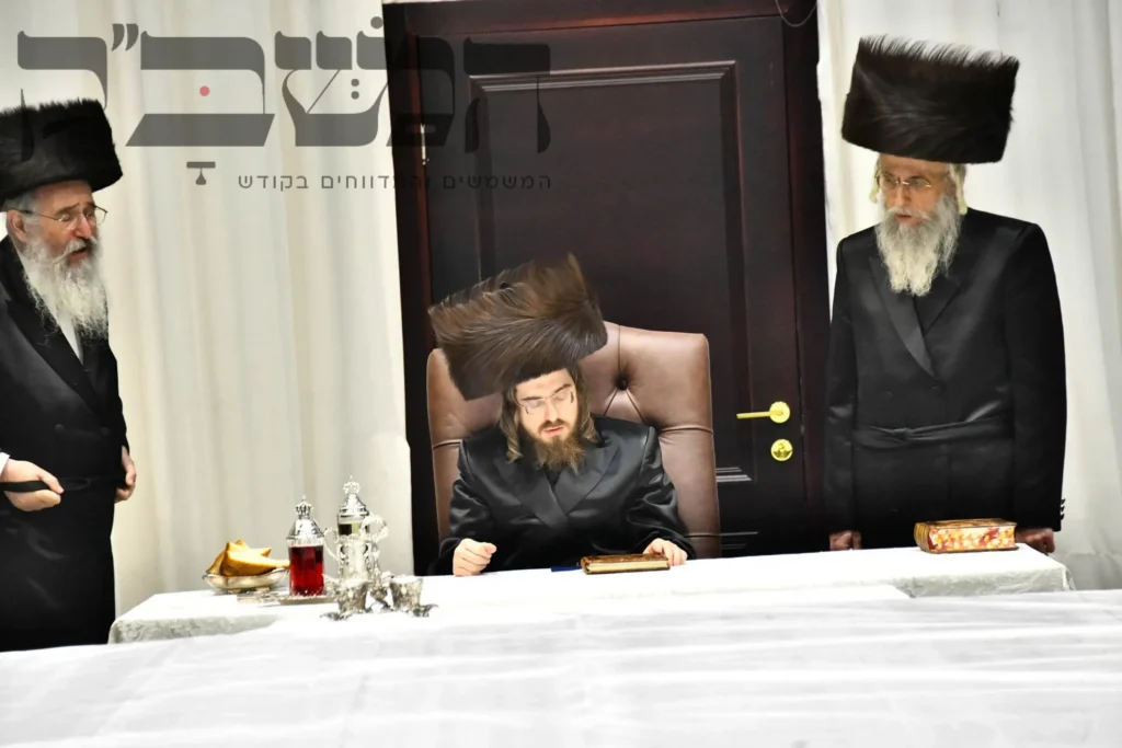 טיש נעילת חג השבועות בחצר הקודש סאדיגורה
