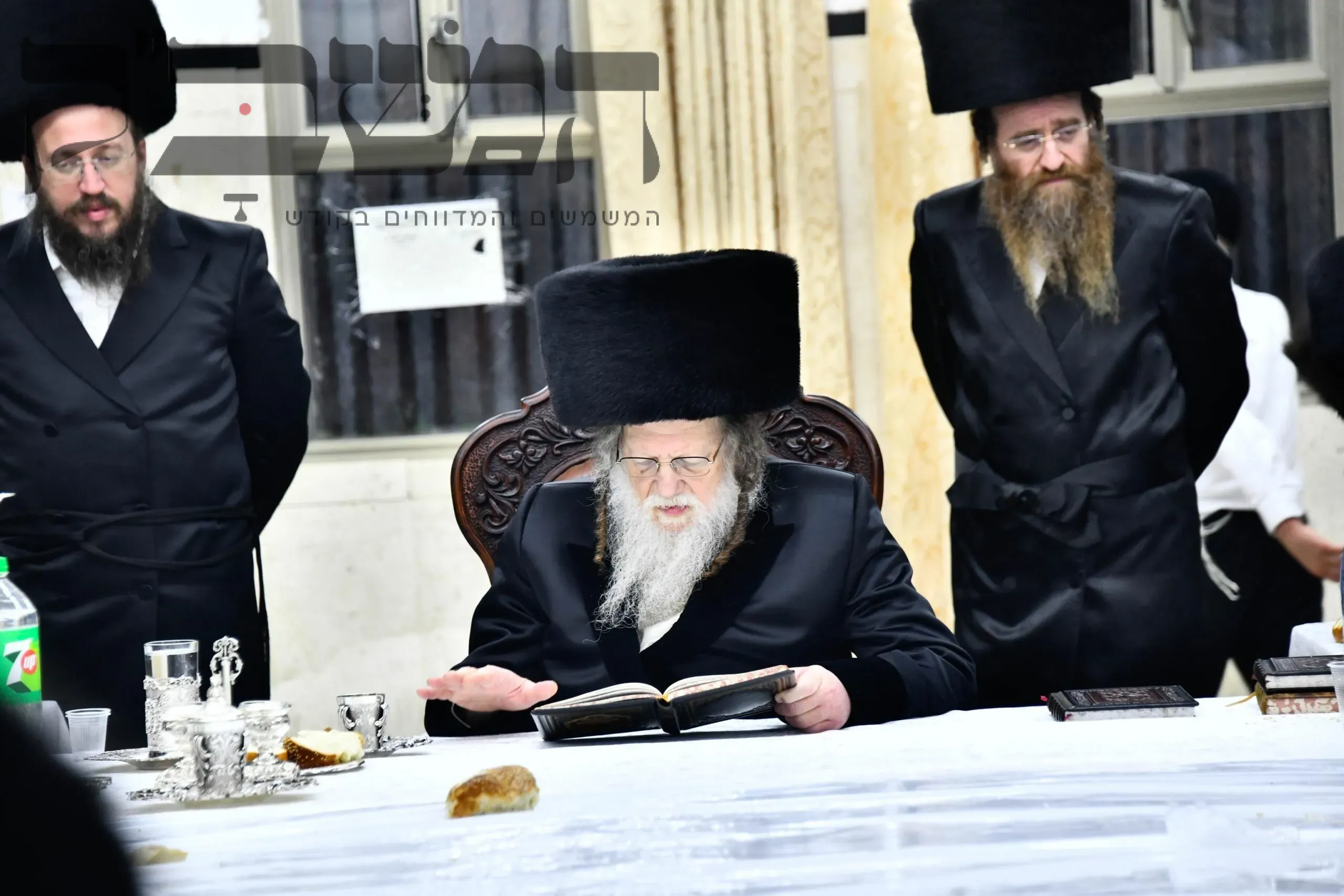 'נַעֲשֶׂה וְנִשְׁמַע אָמְרוּ כְּאֶחָד': טיש נעילת חג השבועות בחצר הקודש מודז'יץ