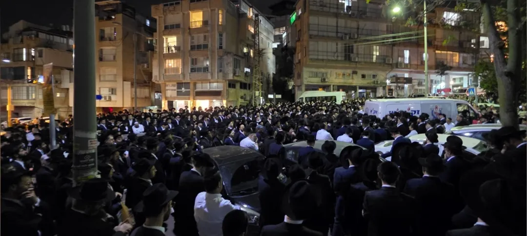 'אמא, תתפללי עלינו" זעקות השבר של היתום שלא השאירו עין יבשה
