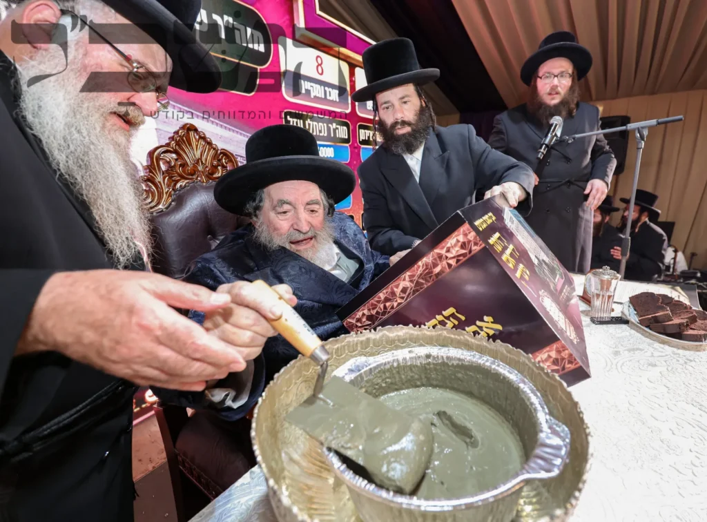 'נעשה ונזכור': מעמד היסטורי במעונו של האדמו"ר מויז'ניץ באורה לטובת קרן הבניין לזכרו של רבי יודאל'י מדז'יקוב