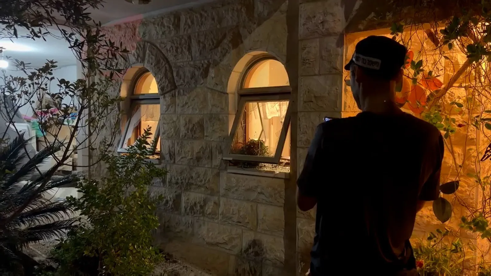 מי ממן את האוטובוסים מבני ברק לבית השופט?