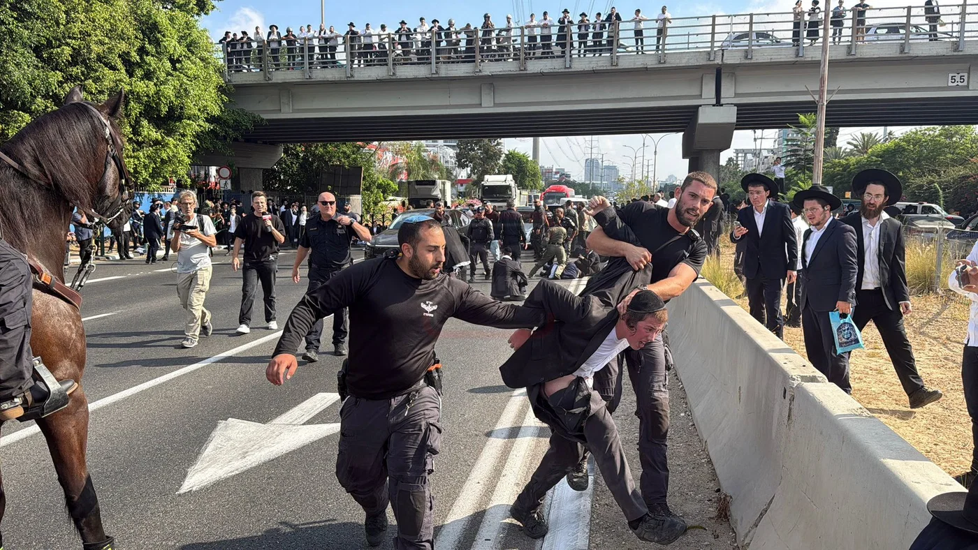 משהו רע עובר על המשטרה: המראות שלא האמנו שנראה