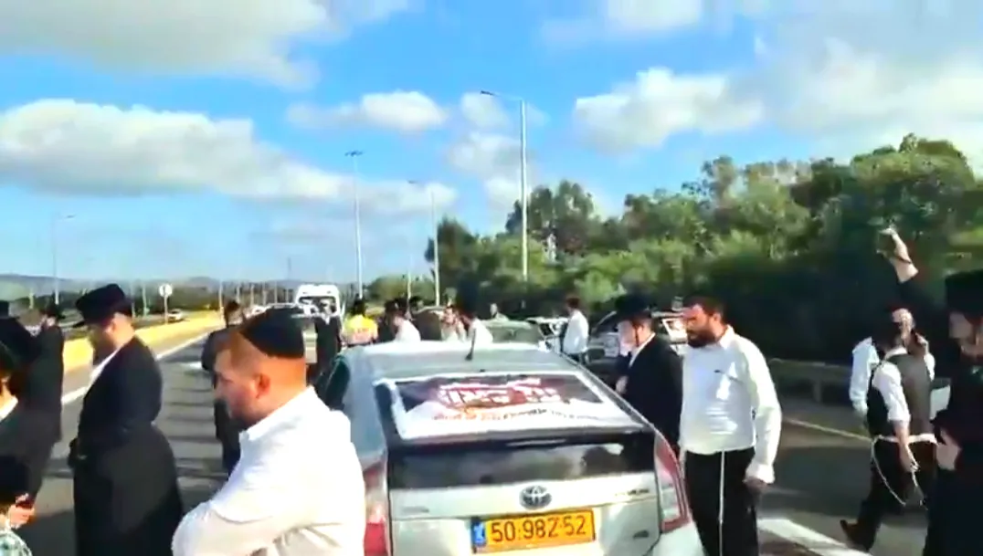 ​תושבי גוש דן החילונים מתכננים נקמה בכניסה לבני ברק