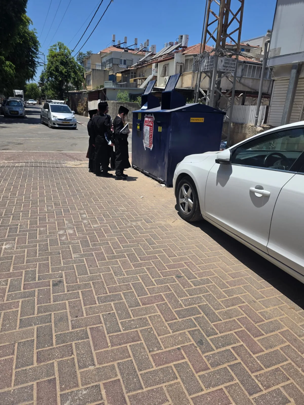 תושבים בבני ברק מדווחים על גל של גניבות רכב