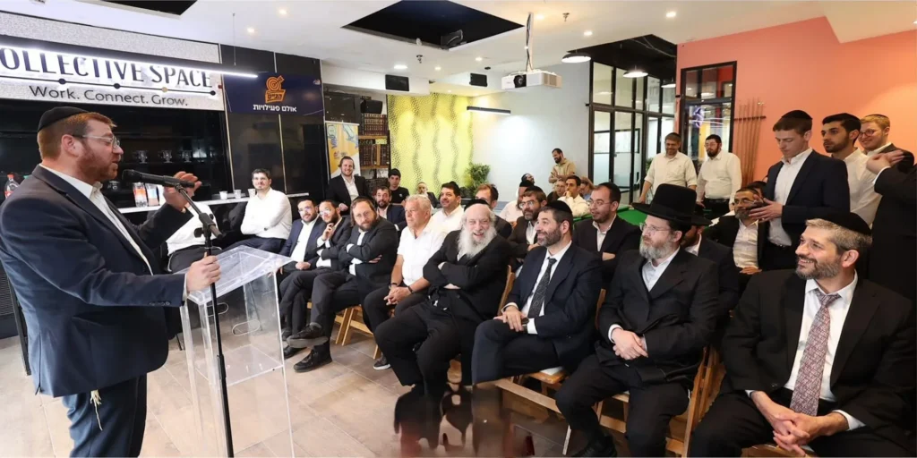 פתיחה מגוונת או פספוס? סיור ב'בייס' החדש בבני ברק מעורר סערה