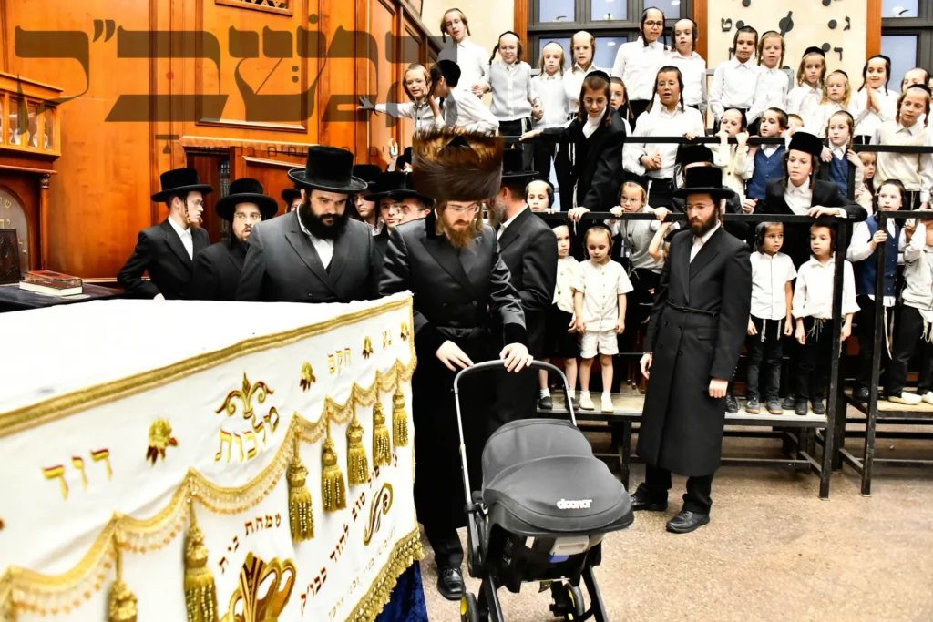עגלה בכותל המזרח: שמחת הקרישמע ליינען והוואך נאכט לבן האדמור