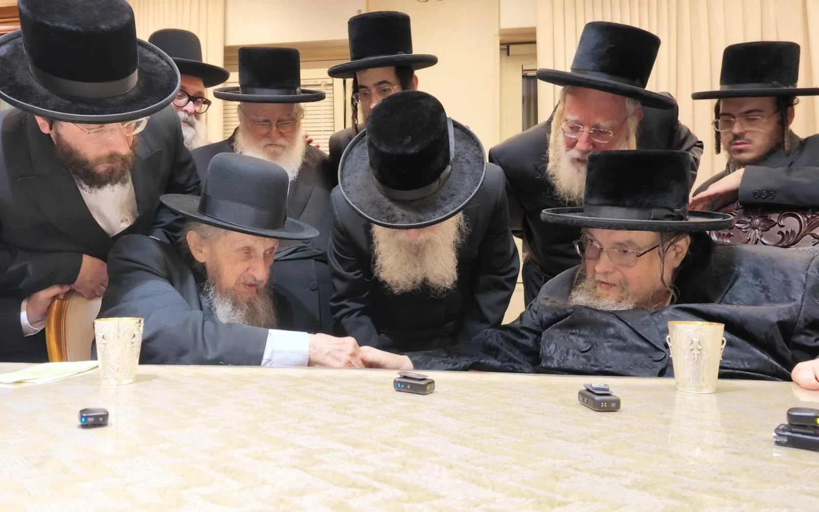 הגרד לנדו אצל האדמור מבעלזא