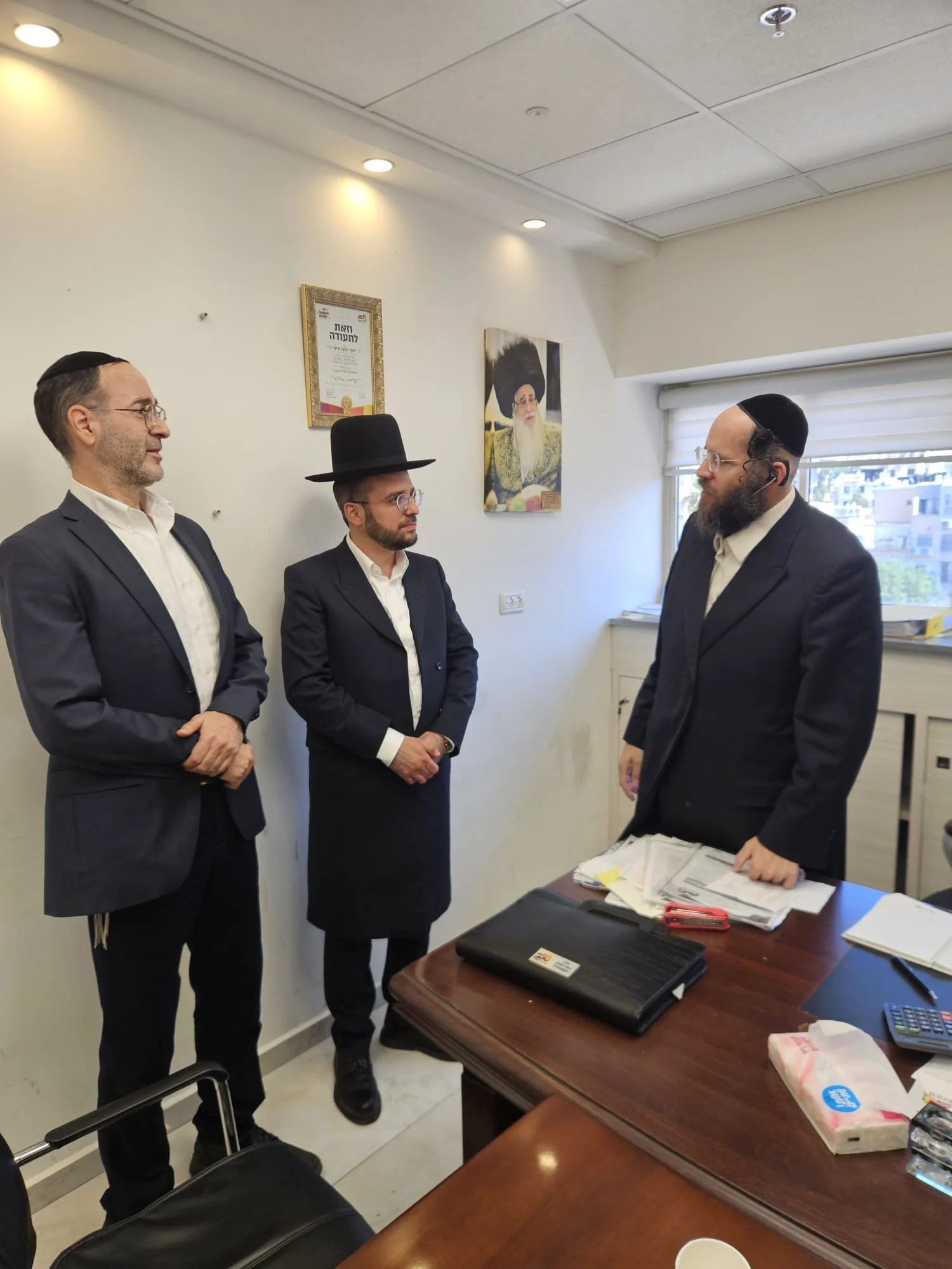 הרב סגל בפגישותיו על ראשי העיר