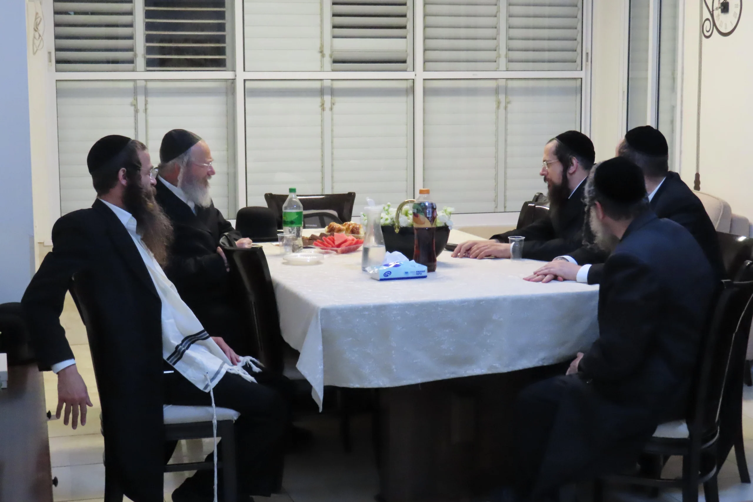 בצעד מפתיע ובגיבוי רבני: הוקם וועד הורים לסמינר החסידי הישן