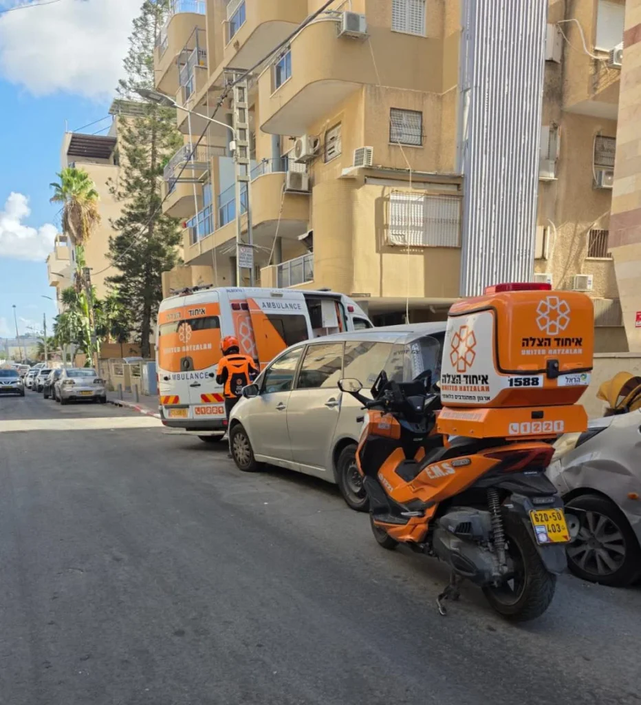 נפילה מקומה רביעית: ילד בן 7 נפצע קשה בבני ברק