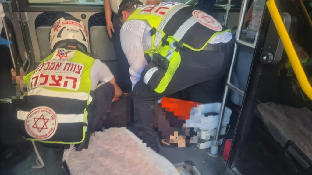 בת 72 נפצעה בינוני לאחר שנחבלה באוטובוס