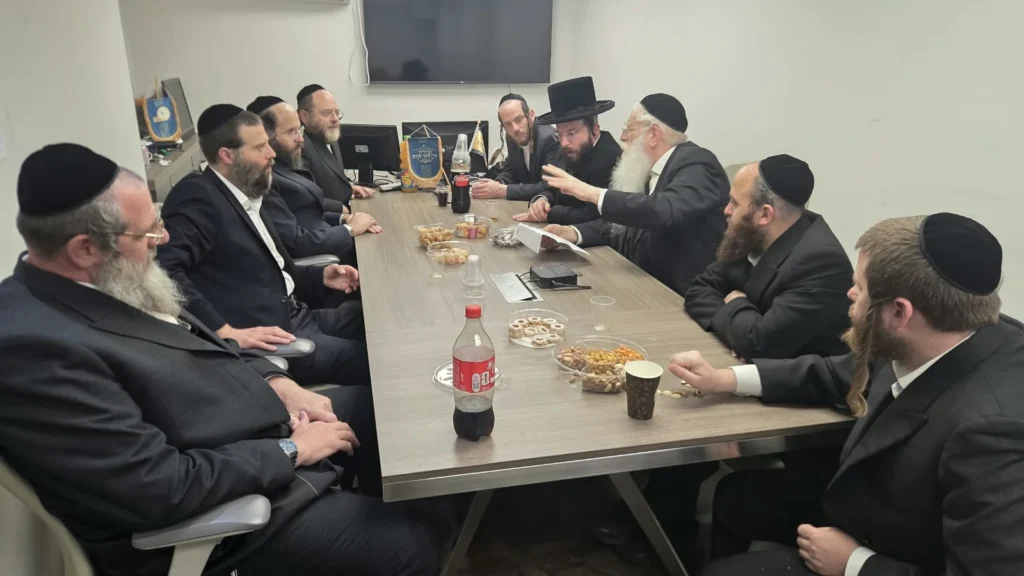 מתניעים: ראשי 'הציר' פרוש ושטארק בדיוני בחירות בבני ברק