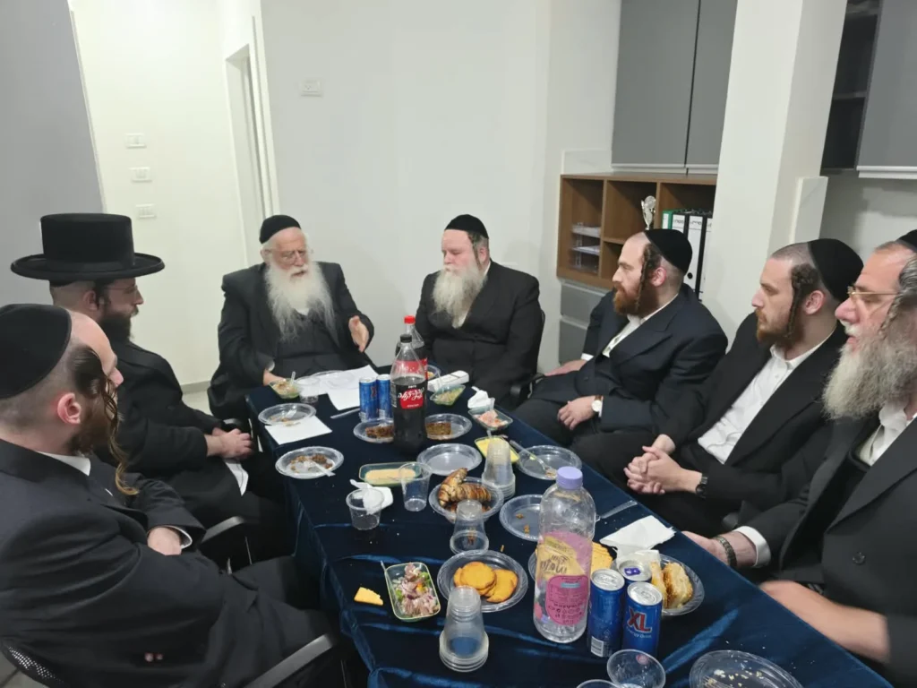 מתניעים: נציגי 'חומת הדת' פרוש ושטארק נפגשו עם פעילים בעיר