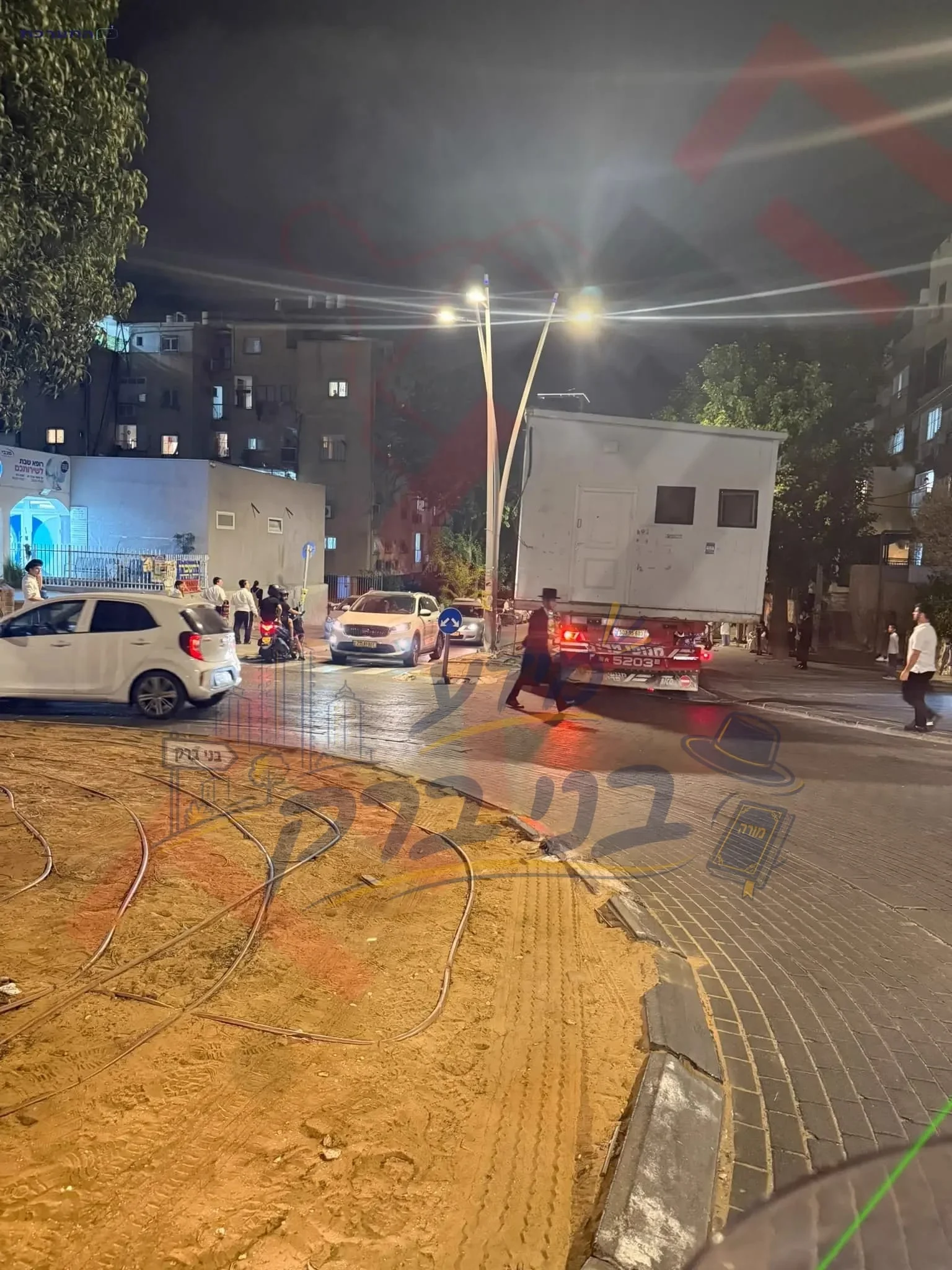 מרדף ומבוכה בבני ברק: לאן ניסתה משאית הקראוון להסתנן?