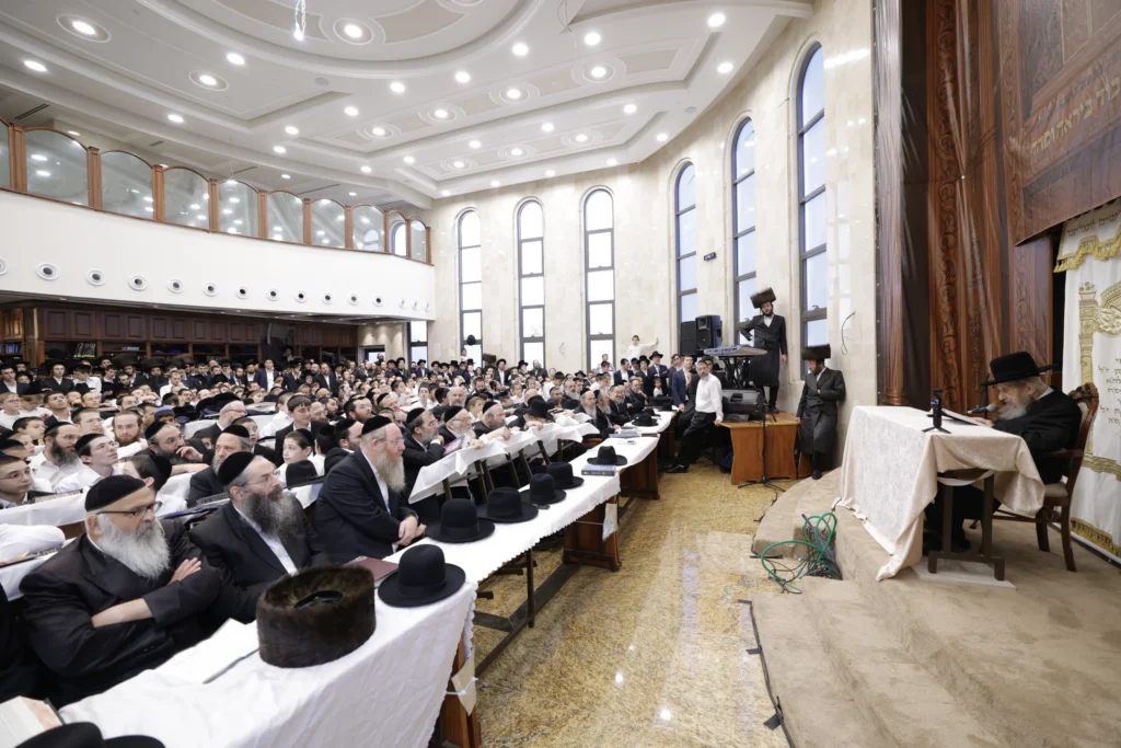 הגר"ד לנדו בזעקה: "זו מערכה על התורה בעצמה, ואסור להקל"
