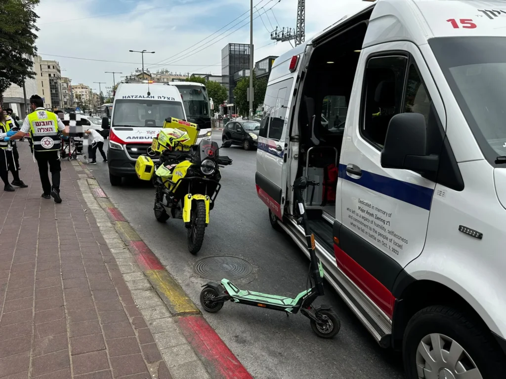 איבד שליטה ברחוב כהנמן: רוכב קורקינט פונה לטראומה