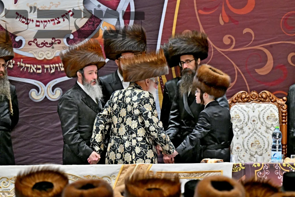 שמחת הבר המצווה בויז'ניץ