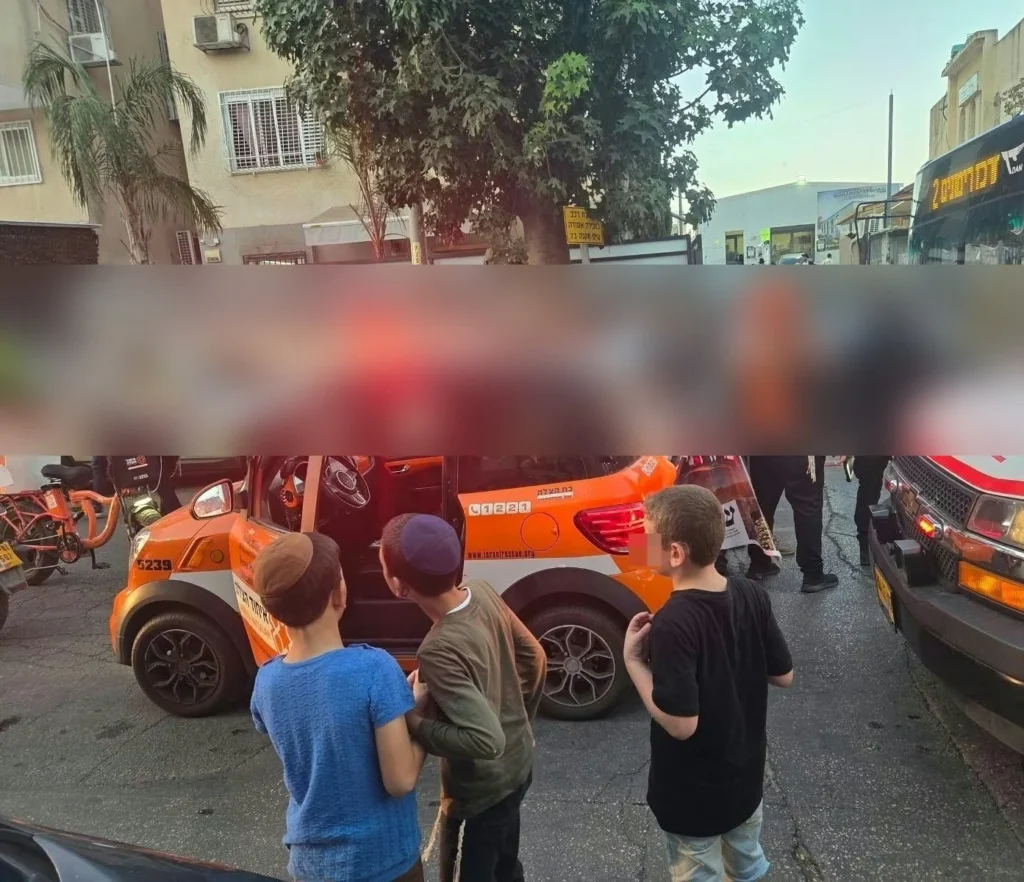 זירת התאונה ברחוב אברבנאל בבני ברק