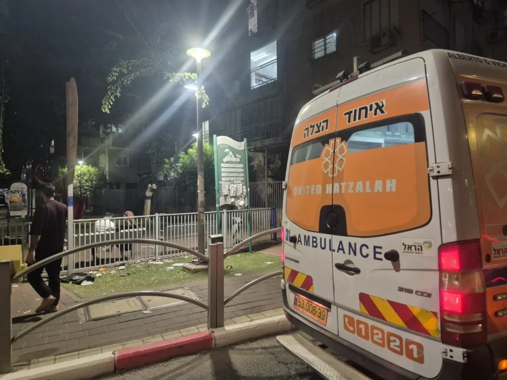 אמבולנס איחוד הצלה ברחוב הרב פוברסקי בבני ברק